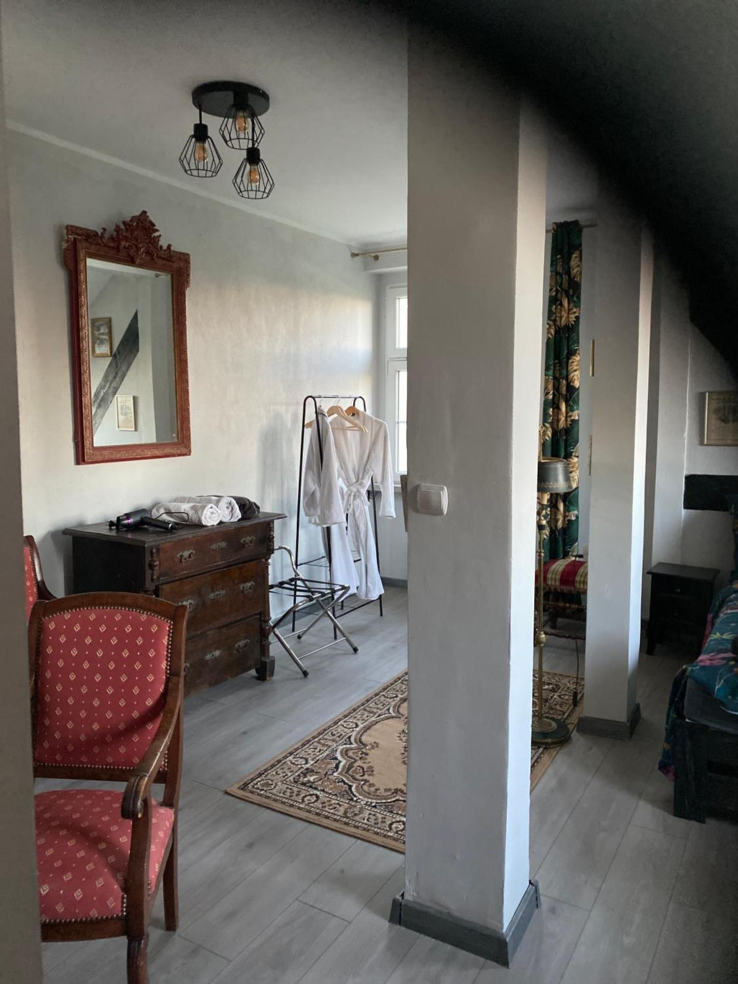Palac Osowo Gostynskie Extérieur photo